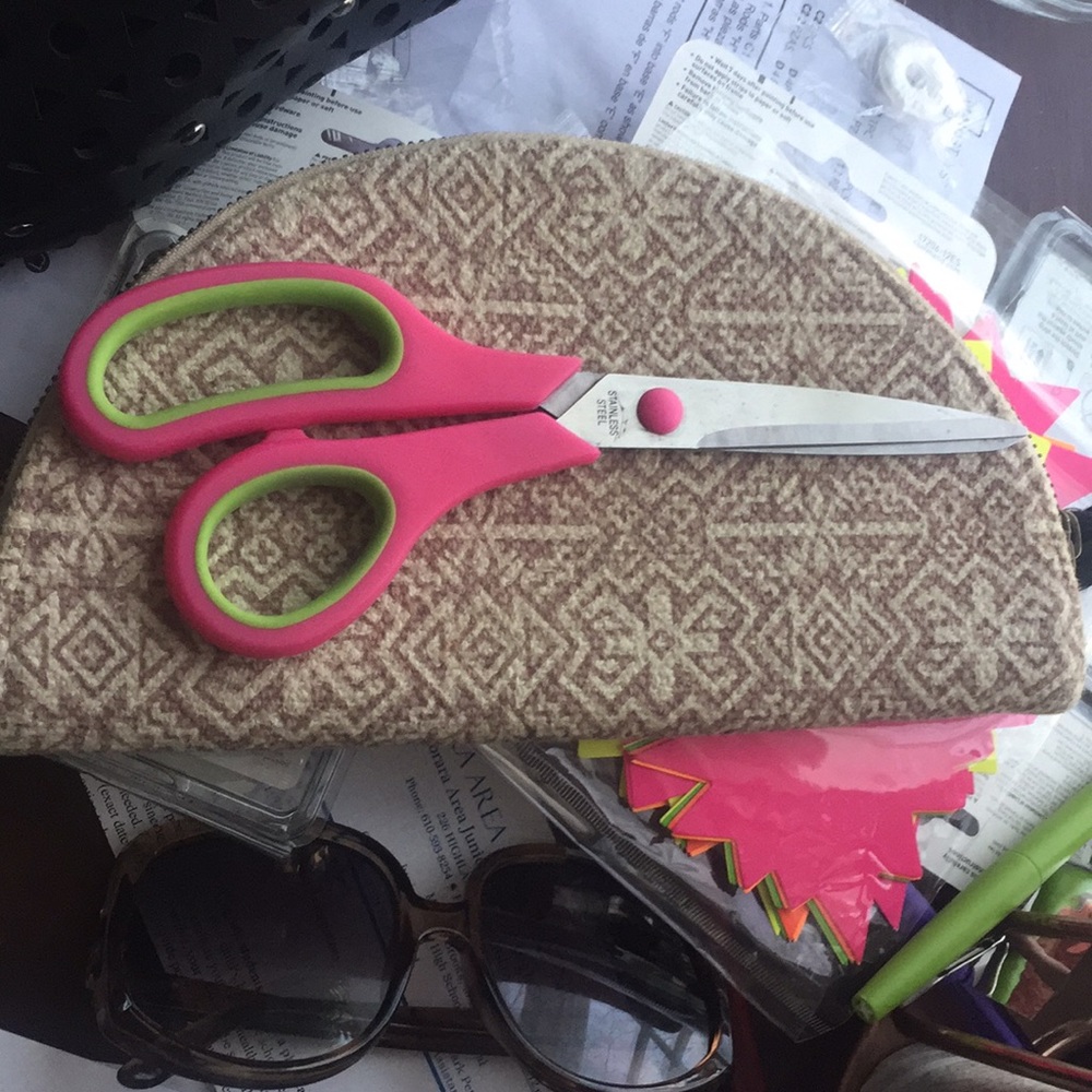 Universal Thread Tan Patterned Clutch - image 4